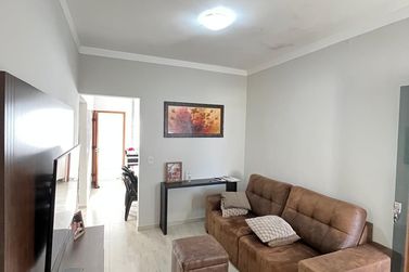 Casa &agrave; venda - 129m&sup2; - Jardim Laguna