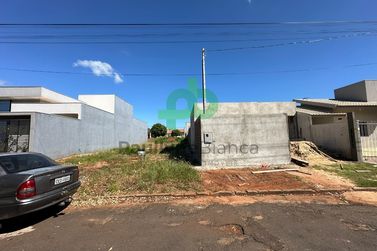 Terreno &agrave; venda - 180m&sup2; - JARDIM SAN MARTIM