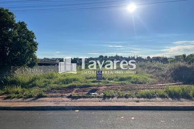 Terreno &agrave; venda - 600m&sup2; - Centro