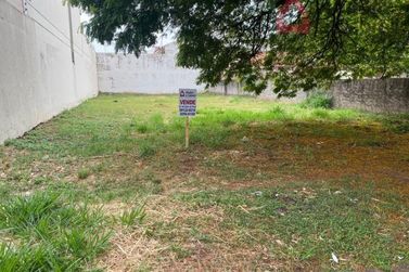 Terreno &agrave; venda - 490m&sup2; - Zona I