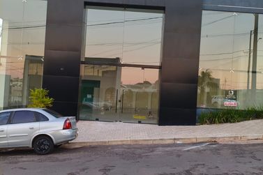 Sal&atilde;o Comercial para alugar - 400m&sup2; - PARQUE RESIDENCIAL DA G&Aacute;VEA