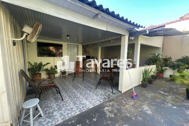 Casa &agrave; venda - 90m&sup2; - Zona VI