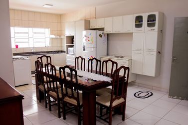 Sal&atilde;o Comercial &agrave; venda - 1090m&sup2; - Zona III