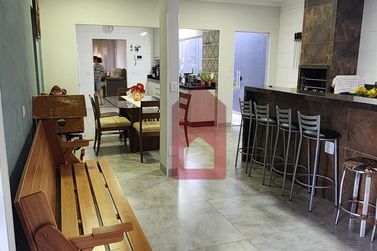 Casa &agrave; venda - 197m&sup2; - Jardim Yoshi