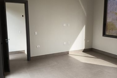 Casa &agrave; venda - 282m&sup2; - Residencial Euro Park