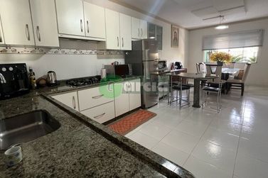 Casa &agrave; venda - 260m&sup2; - Parque Cidade Jardim