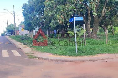 Terreno &agrave; venda - 600m&sup2; - Centro