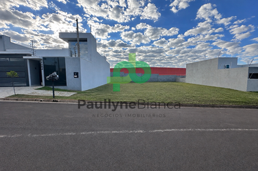 Terreno &agrave; venda - 182m&sup2; - Portugu&ecirc;s