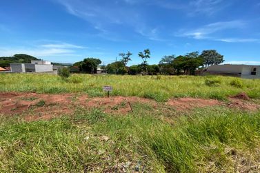 Terreno &agrave; venda - 161m&sup2; - Parque Laura Gomes