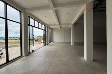 Sal&atilde;o Comercial para alugar - 420m&sup2; - Parque Alto da Parana