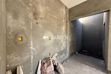 Casa &agrave; venda - 42m&sup2; - JARDIM PINHEIRINHO