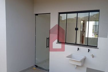 Casa &agrave; venda - 50m&sup2; - Bela Casa