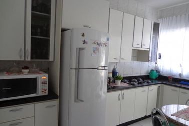 Casa &agrave; venda - 105m&sup2; - Jardim Cima