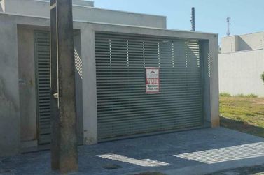 Casa &agrave; venda - 133m&sup2; - Jardim Laguna