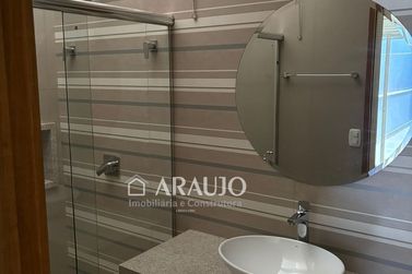 Casa &agrave; venda - 218m&sup2; - Condom&iacute;nio Residencial Portal das &Aacute;guas