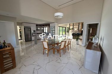 Casa &agrave; venda - 341m&sup2; - FAG