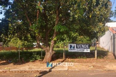 Terreno &agrave; venda - 645m&sup2; - Zona III