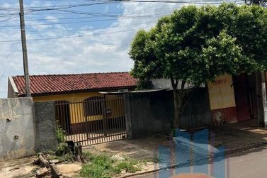 Sala Comercial &agrave; venda - 300m&sup2; - Zona V