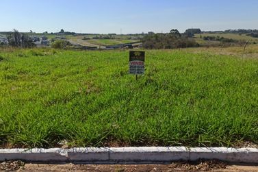 Terreno &agrave; venda - 302m&sup2; - Parque Metropolitano