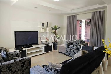 Sobrado &agrave; venda - 272m&sup2; - Zona III