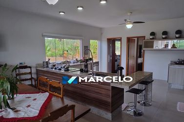 Ch&aacute;cara &agrave; venda - 26m&sup2; - PR 489