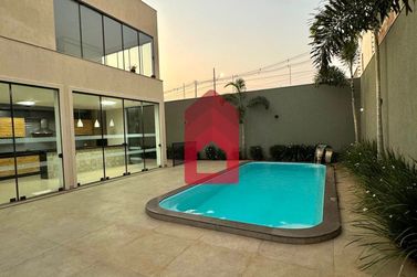 Casa para alugar - 380m&sup2; - Jardim Imigrantes II