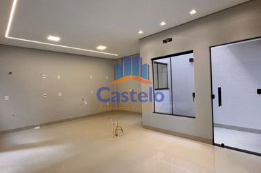 Casa &agrave; venda - 135m&sup2; - ZONA III