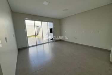 Casa &agrave; venda - 200m&sup2; - VILA BECKER