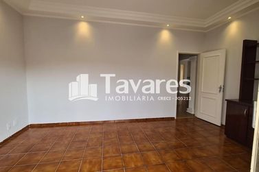 Casa &agrave; venda - 380m&sup2; - Zona I