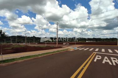 Terreno &agrave; venda - 360m&sup2; - VILA INDUSTRIAL