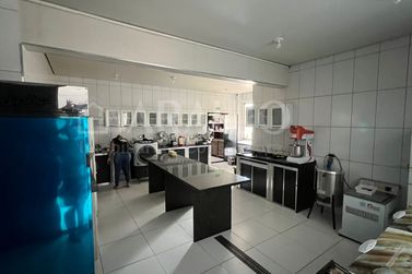 Sobrado &agrave; venda - 600m&sup2; - Centro