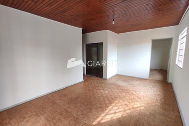 Casa &agrave; venda - 200m&sup2; - JARDIM SANTA MARIA