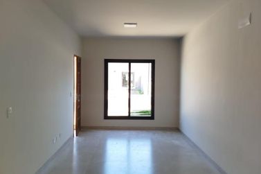 Casa &agrave; venda - 80m&sup2; - Zona V