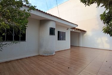 Casa para alugar - 188m&sup2; - ZONA VI