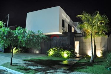 Sobrado &agrave; venda - 342m&sup2; - Conjunto Residencial Portal das &Aacute;guas