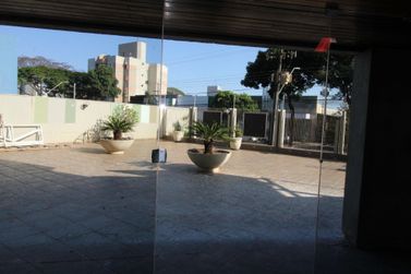 Apartamento &agrave; venda - 140m&sup2; - Zona III