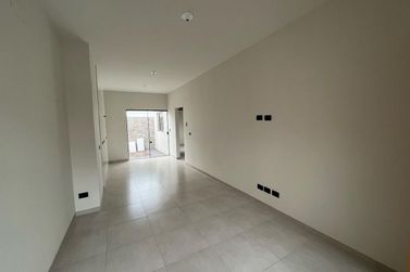 Casa &agrave; venda - Jardim Sakai