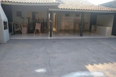 Sal&atilde;o Comercial &agrave; venda - 315m&sup2; - Zona I-A