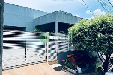 Casa &agrave; venda - 105m&sup2; - Zona VI