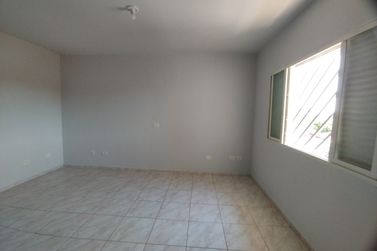 Casa &agrave; venda - 255m&sup2; - ZONA VI