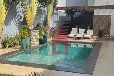 Casa &agrave; venda - 261m&sup2; - Zona II
