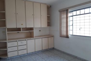 Casa &agrave; venda - 244m&sup2; - Zona I