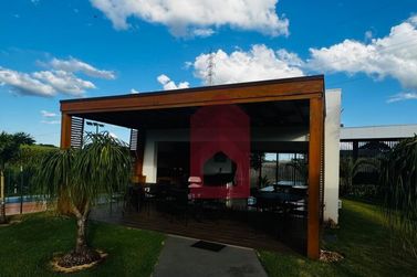 Terreno &agrave; venda - 246m&sup2; - Zona III