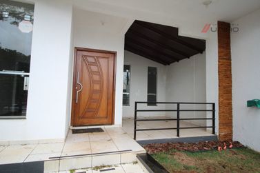 Casa &agrave; venda - 180m&sup2; - Zona V
