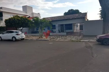 Casa &agrave; venda - ZONA I