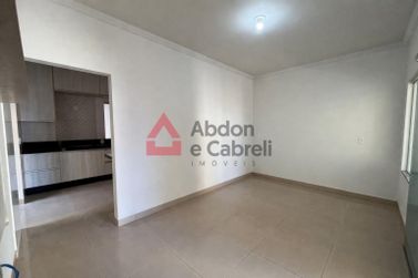 Casa para alugar - 120m&sup2; - Jardim Caravelle