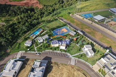 Terreno &agrave; venda - 313m&sup2; - ZONA III