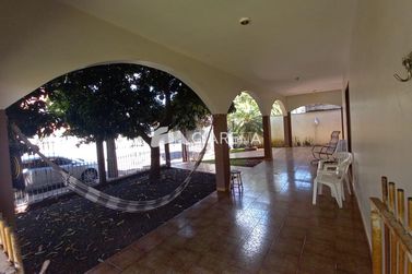 Casa &agrave; venda - 393m&sup2; - JARDIM PORTO ALEGRE
