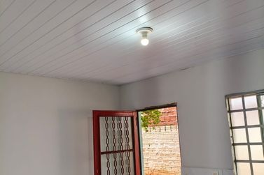 Casa para alugar - 60m&sup2; - CONJUNTO RESIDENCIAL C&Oacute;RREGO LONGE