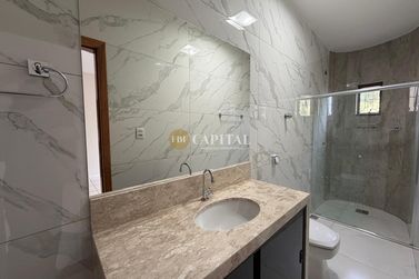 Casa para alugar - 133m&sup2; - Jardim Canad&aacute;